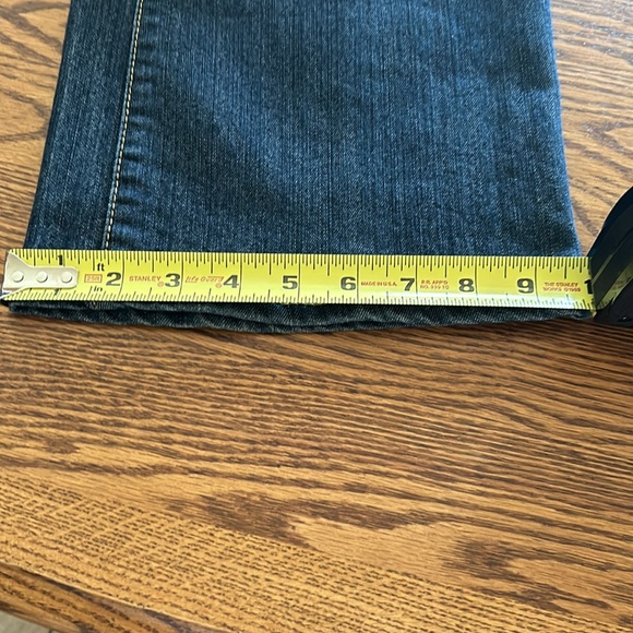 Faded Glory curvy bootcut jeans. Size 14. Like new condition - Picture 9 of 9